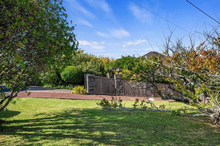 Photo of property in 49 Beach Road, Castor Bay, Auckland, 0620