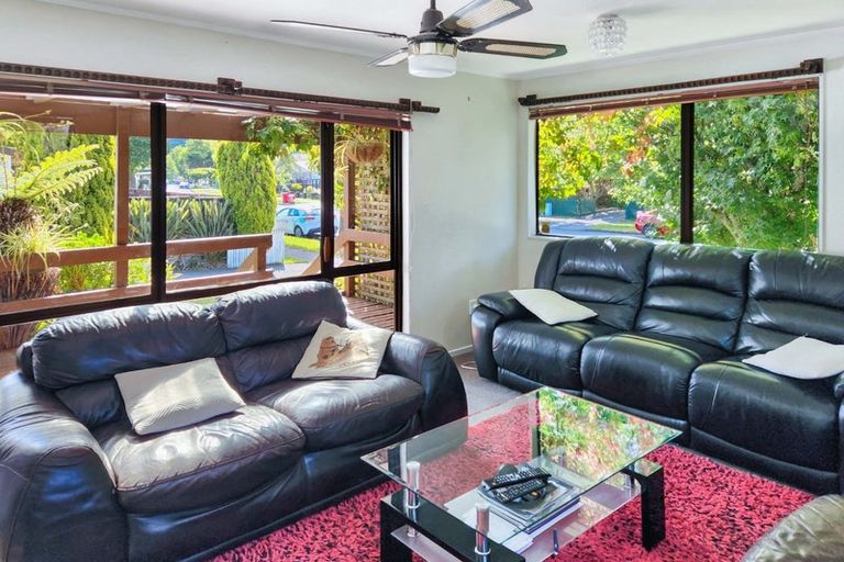 Photo of property in 40 Gemstone Drive, Birchville, Upper Hutt, 5018