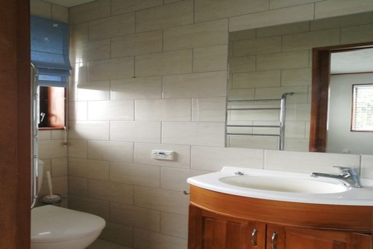 Photo of property in 36 Pitoitoi Street, Otaihanga, Paraparaumu, 5036