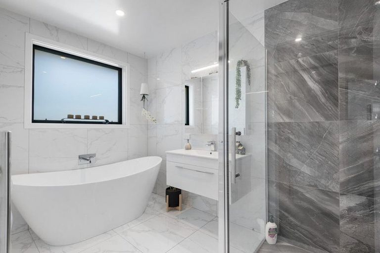 Photo of property in 7 Huntly Road, Outram, 9019