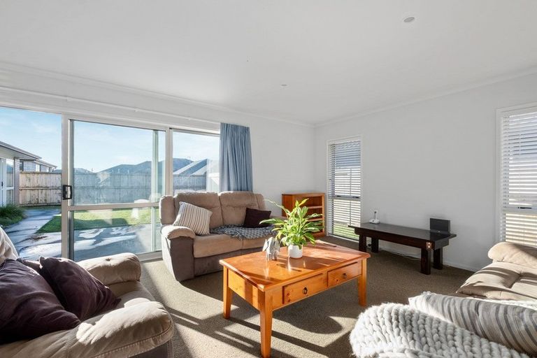 Photo of property in 22 Oka Street, Papamoa Beach, Papamoa, 3118