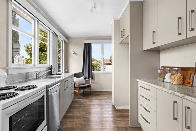 Photo of property in 802 Alexandra Street, Parkvale, Hastings, 4122