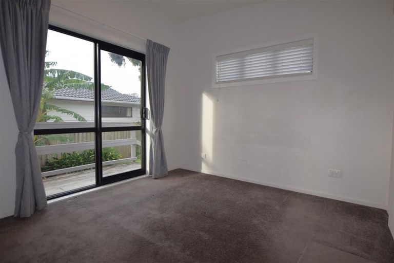 Photo of property in 543 Swanson Road, Ranui, Auckland, 0612