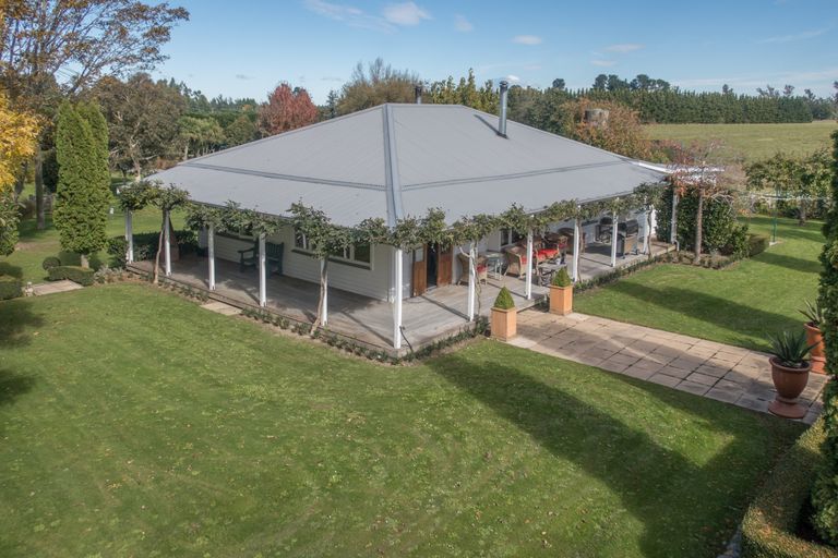 Photo of property in 277 Hororata Road, Hororata, Darfield, 7572