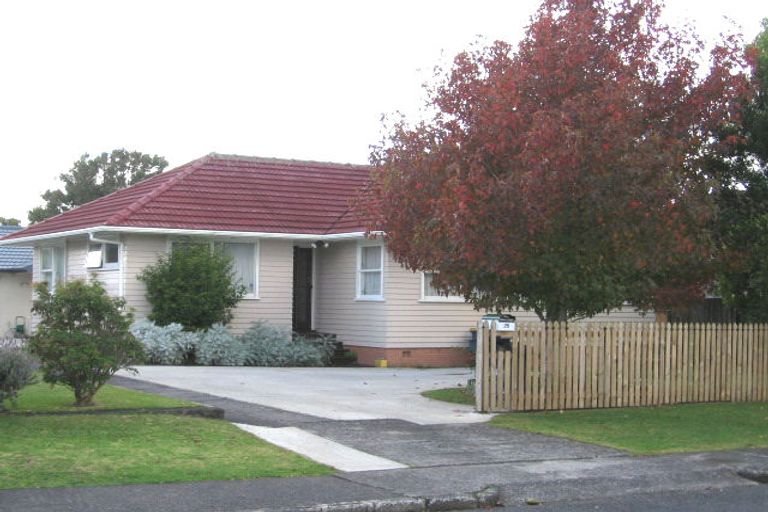 Photo of property in 25 Hereford Street, Te Atatu Peninsula, Auckland, 0610