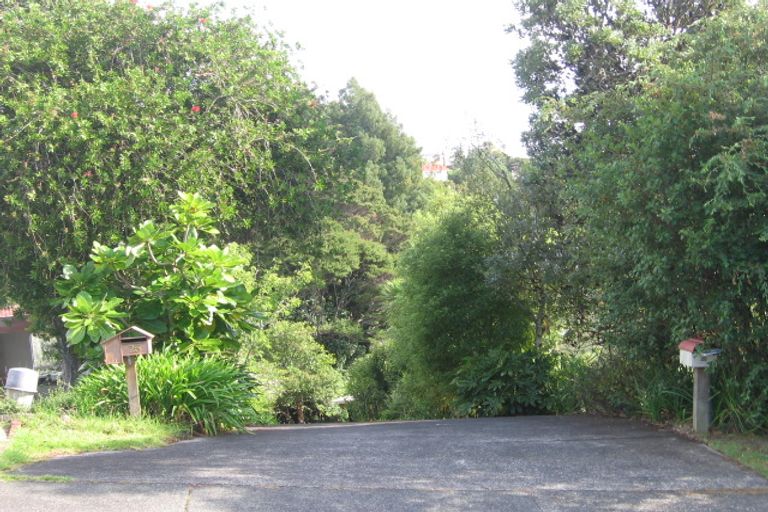 Photo of property in 28 Mcdowell Crescent, Hillcrest, Auckland, 0627