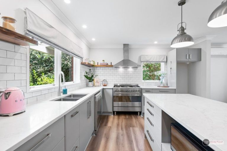 Photo of property in 16 Wairere Road, Belmont, Lower Hutt, 5010