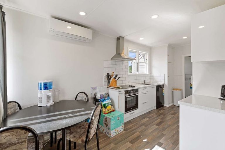 Photo of property in 90 Harper Street, Gonville, Whanganui, 4501