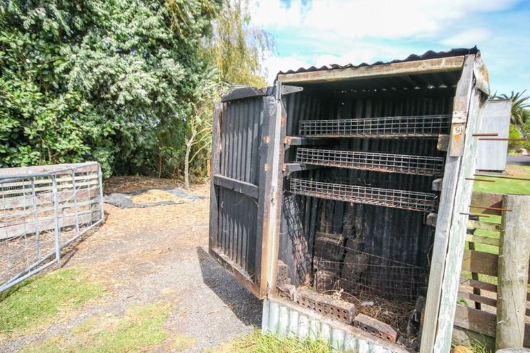 Photo of property in 76 Robertson Road, Ruawai, 0591