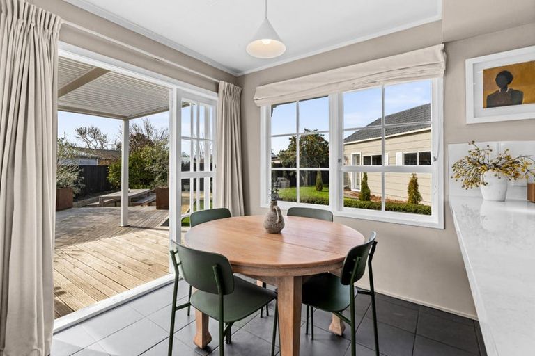 Photo of property in 9 Breadalbane Road, Havelock North, 4130