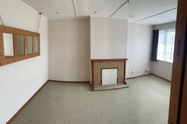 Photo of property in 18 Pilcher Crescent, Naenae, Lower Hutt, 5011