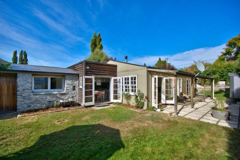 Photo of property in 5 Criterion Street, Arrowtown, 9302