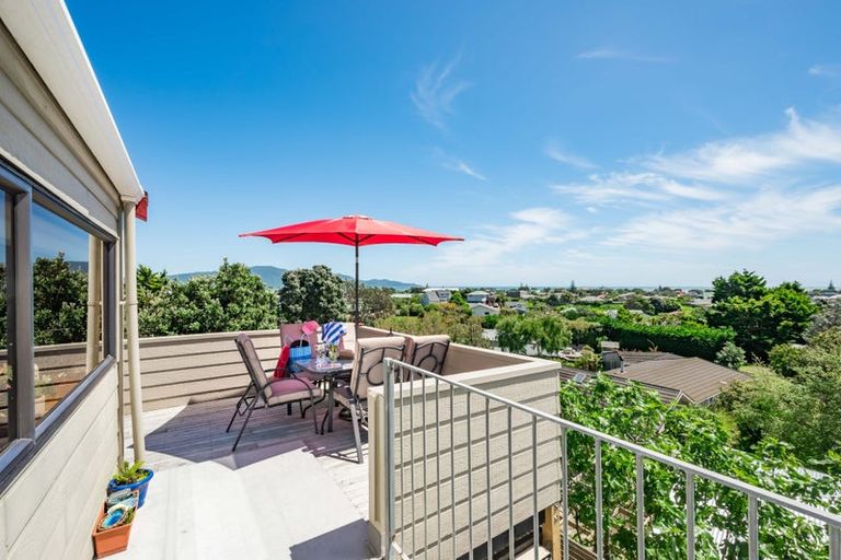 Photo of property in 40 Hicks Crescent, Waikanae Beach, Waikanae, 5036