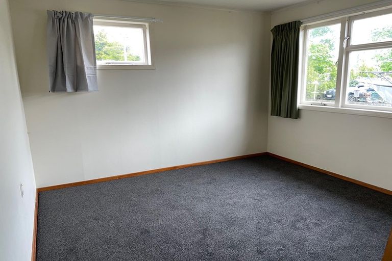 Photo of property in 8 Hall Grove, Ebdentown, Upper Hutt, 5018