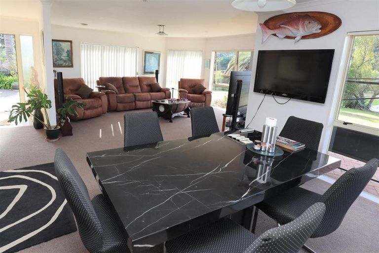 Photo of property in 60 Valley View Road, Otaika, Whangarei, 0170