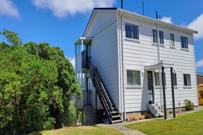 Photo of property in 16 Ceres Crescent, Johnsonville, Wellington, 6037