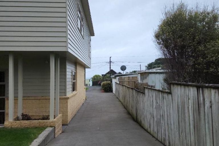 Photo of property in 42 Jans Terrace, Oakura, 4314