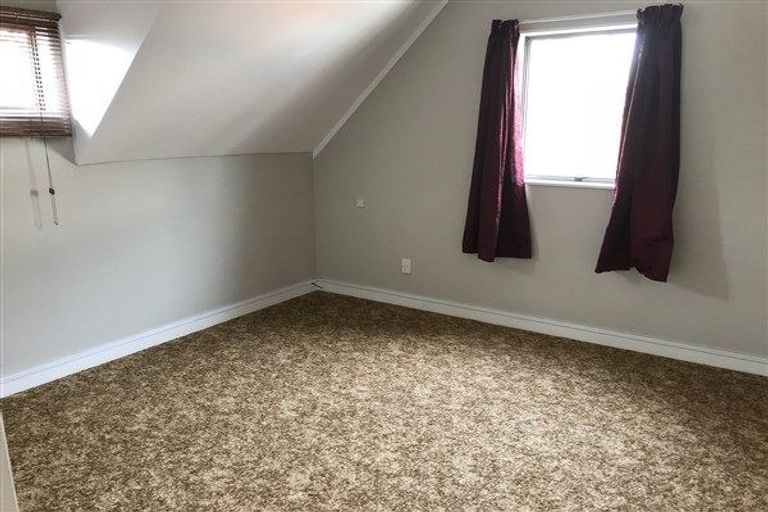 Photo of property in 1 Baton Place, Highbury, Palmerston North, 4412