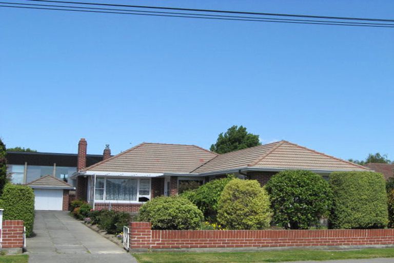 Photo of property in 2 Braithwaite Street, Ilam, Christchurch, 8041