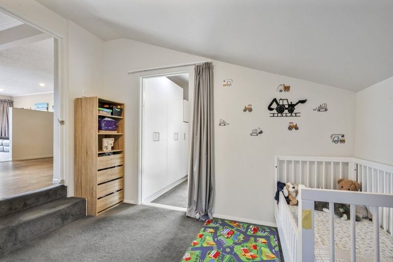 Photo of property in 2 Wallace Place, Rangiora, 7400