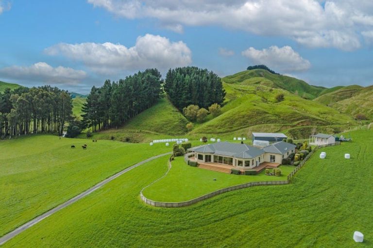 Photo of property in 68 Fauvels Road, Eketahuna, 4996