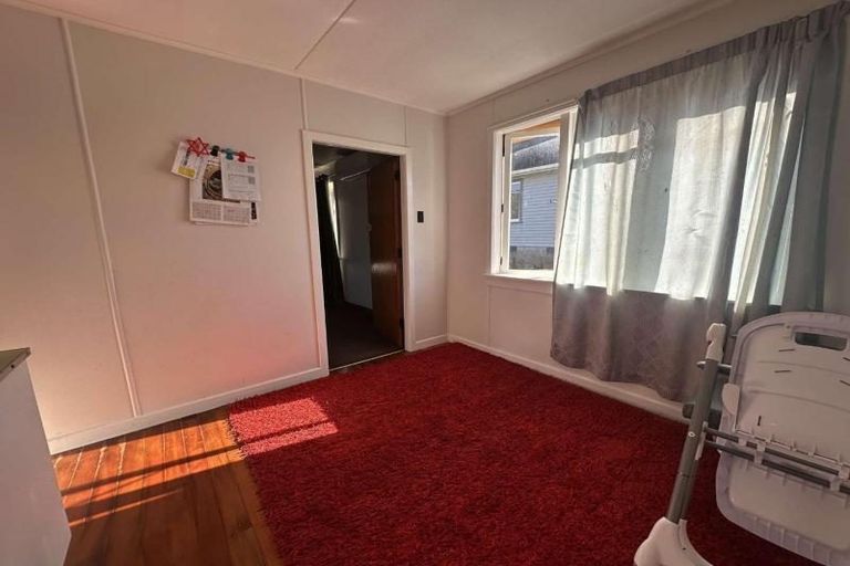 Photo of property in 73 Bayly Road, Blagdon, New Plymouth, 4310