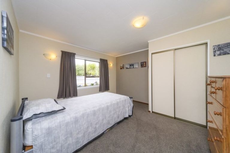 Photo of property in 76 Long Melford Road, Awapuni, Palmerston North, 4412