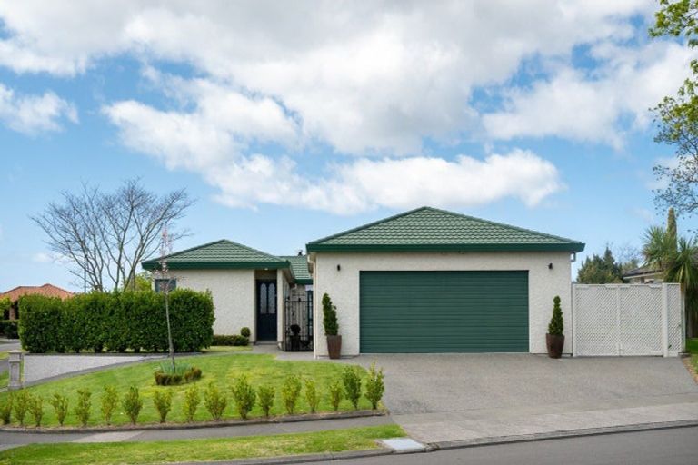 Photo of property in 2 Hanna Place, Havelock North, 4130