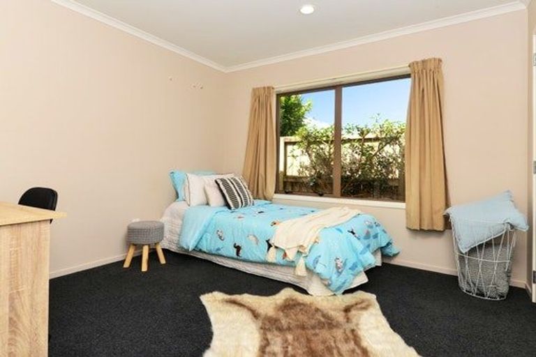 Photo of property in 77 Farringdon Avenue, Rototuna North, Hamilton, 3210