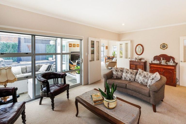 Photo of property in 2 Stonebridge Heights, Feilding, 4702