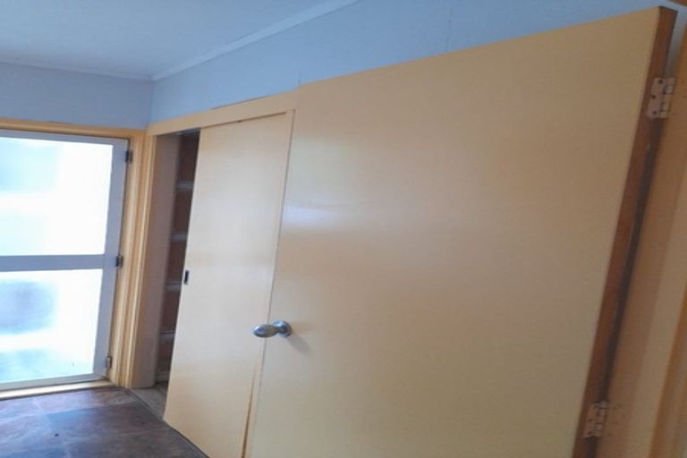 Photo of property in 3/3 Etherton Drive, Weymouth, Auckland, 2103