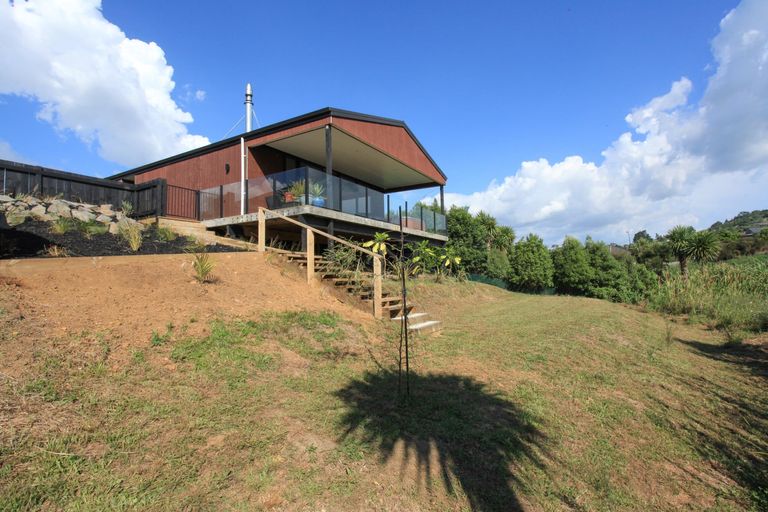 Photo of property in 18 Simon Road, Raglan, 3225