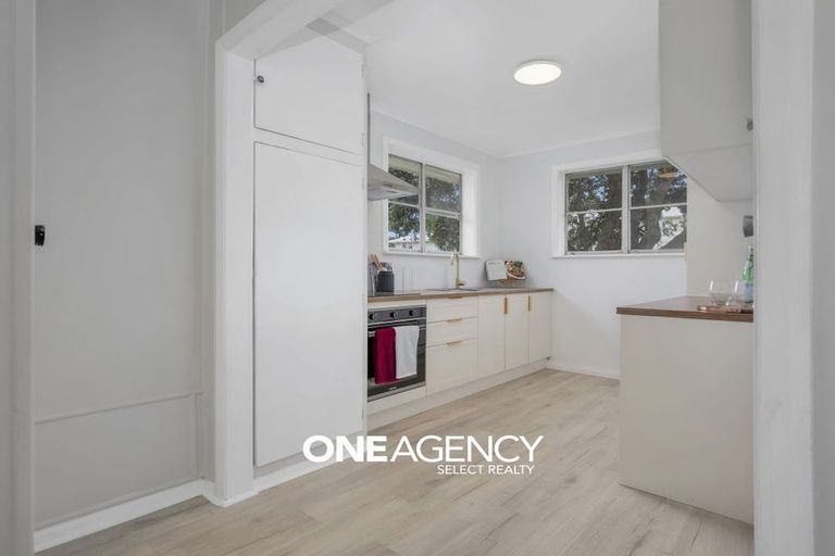 Photo of property in 58 Sievers Grove, Cannons Creek, Porirua, 5024