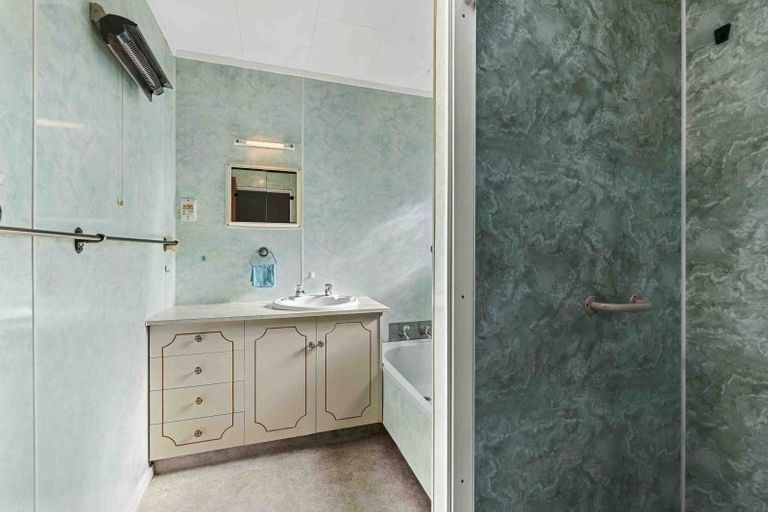 Photo of property in 20 Kenmore Street, Westown, New Plymouth, 4310