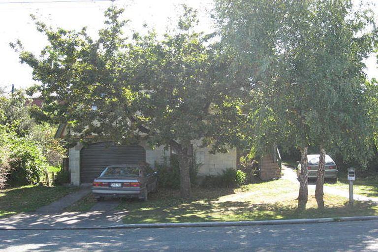 Photo of property in 6 Jollie Street, Geraldine, 7930