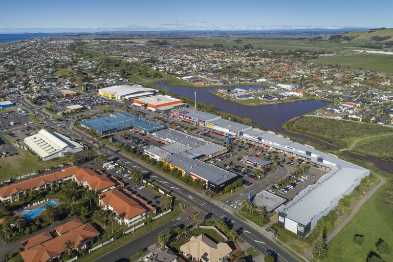 Photo of property in 151 Domain Road, Papamoa Beach, Te Puke, 3187