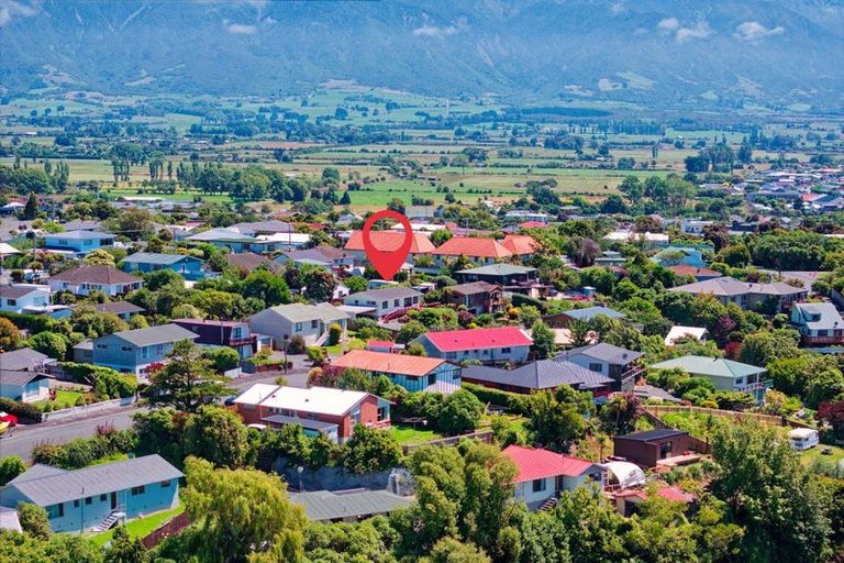 Photo of property in 19 Whitby Place, Kaikoura, 7300