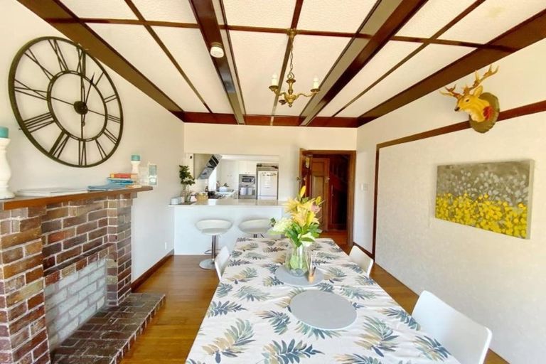 Photo of property in 397 Lake Road, Takapuna, Auckland, 0622