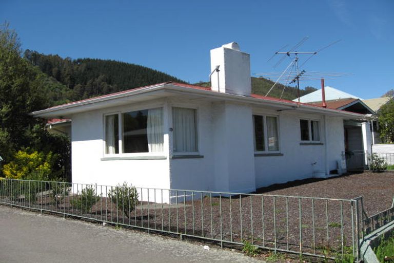 Photo of property in 2/19 Waimea Road, Nelson South, Nelson, 7010