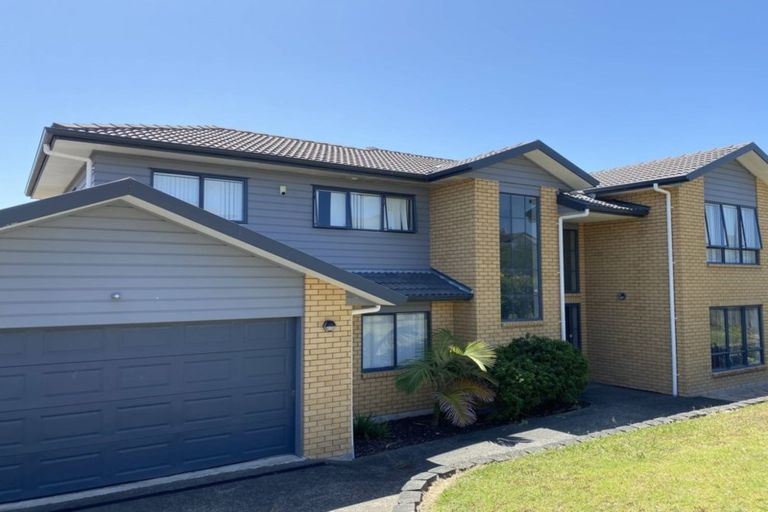 Photo of property in 21 Leafield Crescent, Henderson, Auckland, 0612