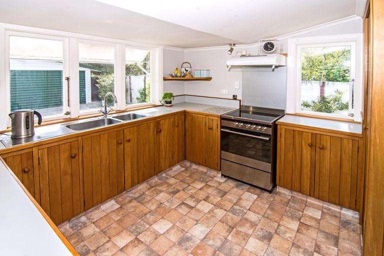 Photo of property in 92 Renall Street, Masterton, 5810