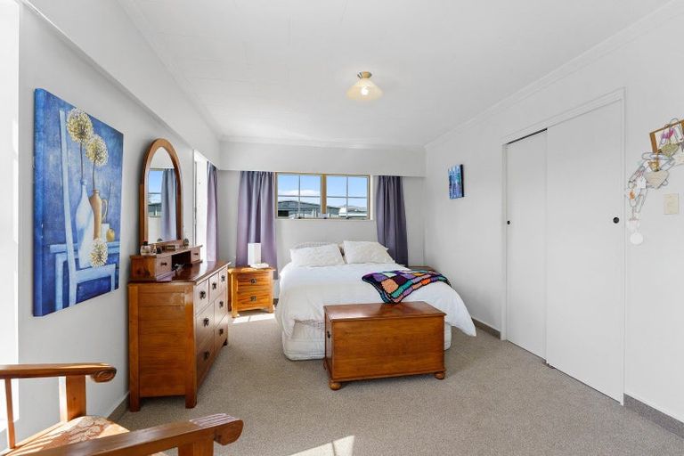 Photo of property in 8 Knights Grove, Otaki, 5512