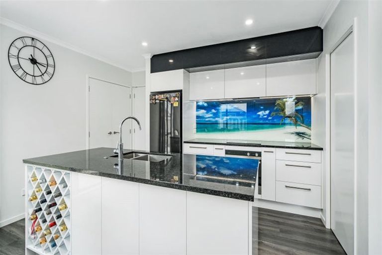 Photo of property in 6 Wigmore Crescent, Rolleston, 7615