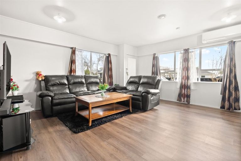 Photo of property in 25b Sunnypark Avenue, Rosehill, Papakura, 2113