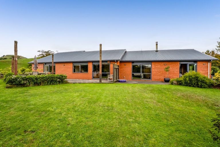 Photo of property in 210 Standish Road, Toko, Stratford, 4392