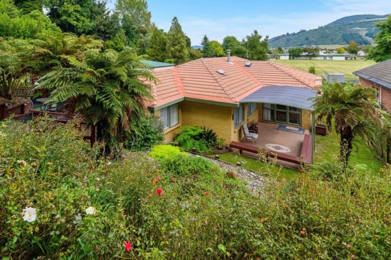 Photo of property in 58a Aquarius Drive, Kawaha Point, Rotorua, 3010