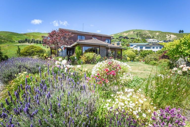 Photo of property in 2 Ruffell Place, Atawhai, Nelson, 7010
