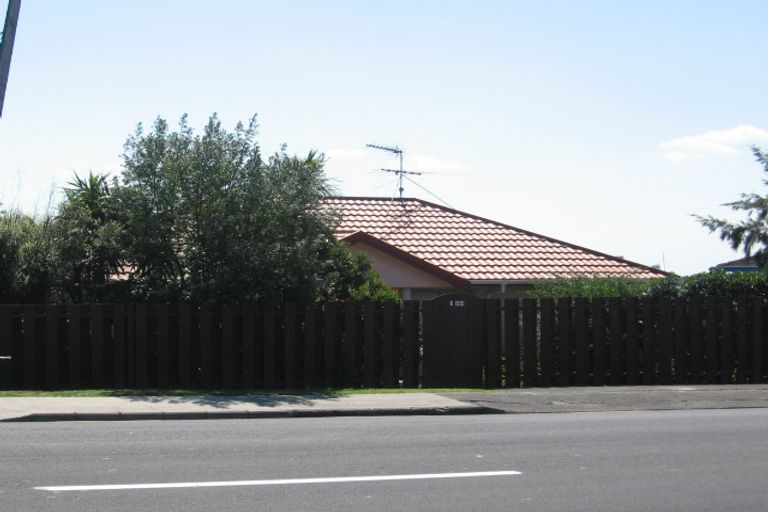 Photo of property in 2/141 Mokoia Road, Birkenhead, Auckland, 0626
