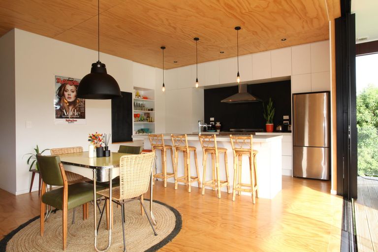 Photo of property in 18 Simon Road, Raglan, 3225