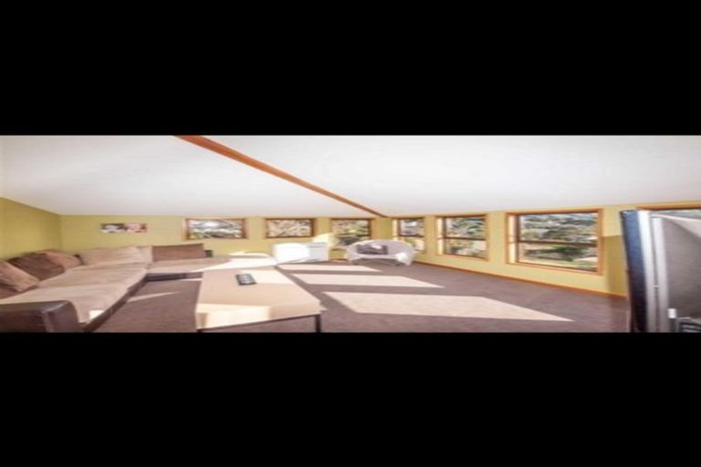 Photo of property in 8 Otonga Way, Churton Park, Wellington, 6037